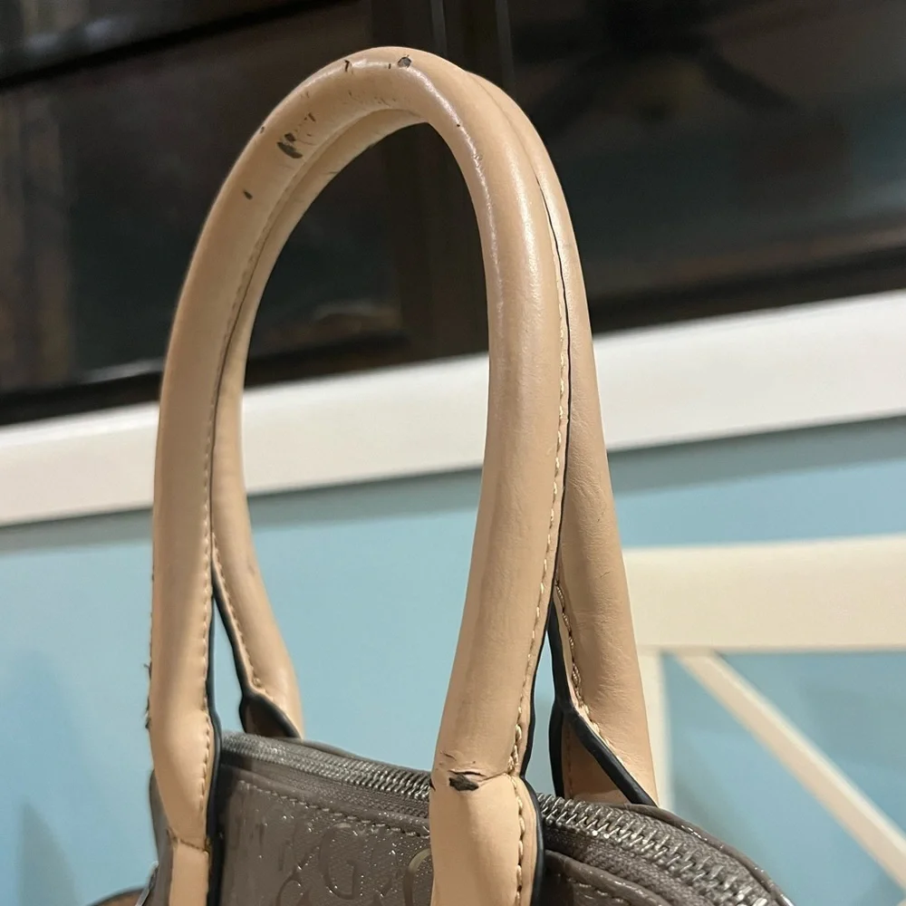 Guess monogram bag, taupe